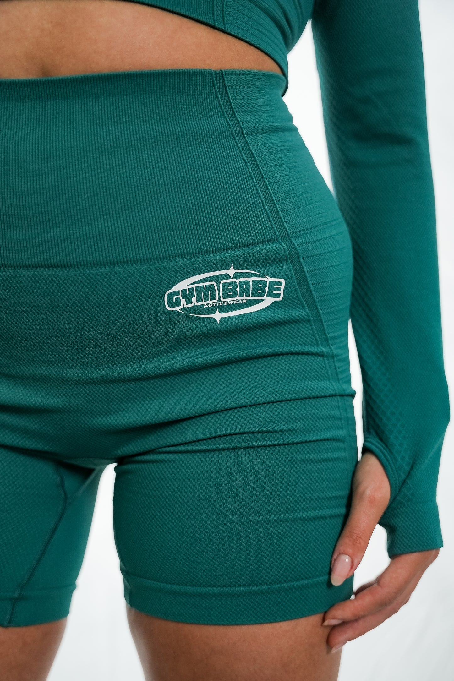 MOTION SEAMLESS SHORTS